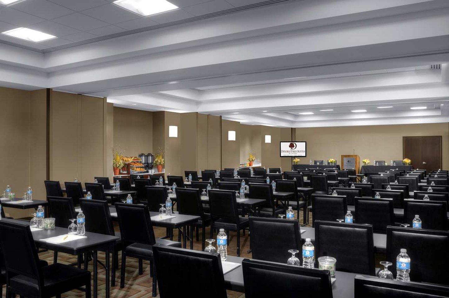 Doubletree Suites By Hilton Nyc - Times Square نيو يورك المظهر الخارجي الصورة